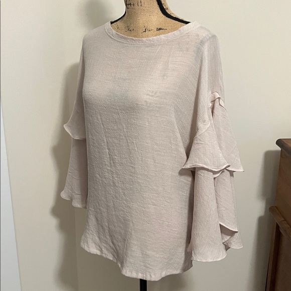 ✨Wishlist Ruffle Sleeve Blouse – Size L - Picture 4 of 8